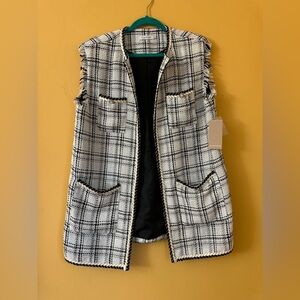 JustFab Black and White Checkered Vest